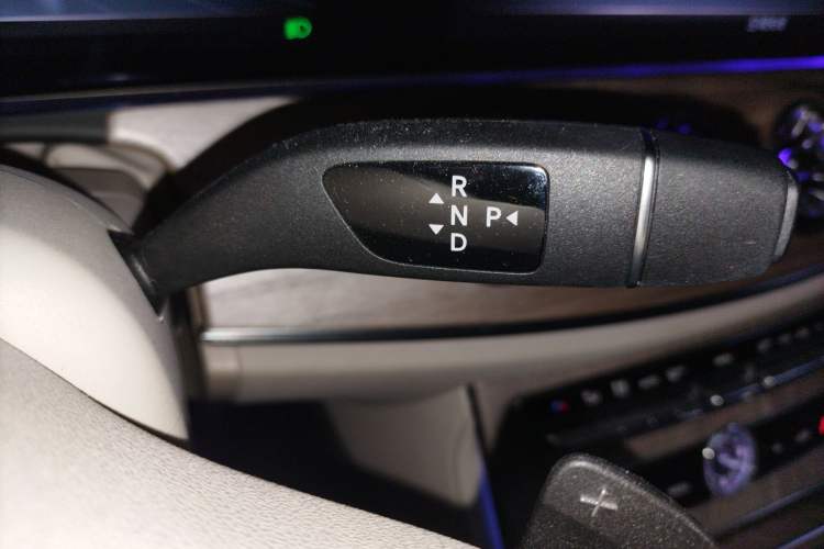 Used Mercedes-Benz CLS 2020 CLS 300 Luxury Model Gear Lever