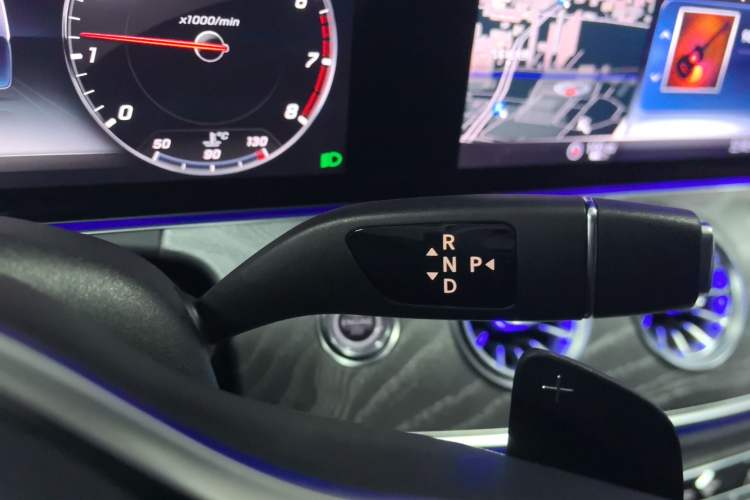 Used Mercedes-Benz CLS 2020 CLS 300 Sport Edition Gear Lever