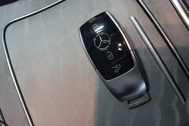 Used Mercedes-Benz CLS 2020 CLS 300 Sport Edition Interior 1