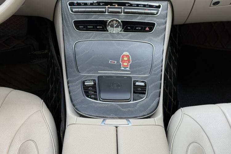 Used Mercedes-Benz CLS 2020 CLS 300 Luxury Model Interior 1