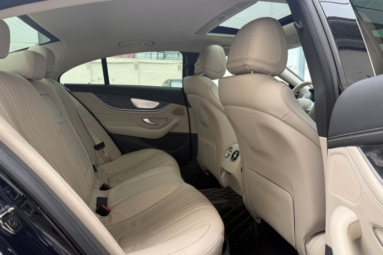 Used Mercedes-Benz CLS 2020 CLS 300 Luxury Model Interior 10