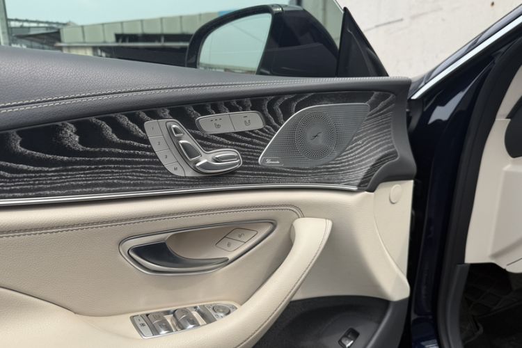 Used Mercedes-Benz CLS 2020 CLS 300 Luxury Model Interior 2