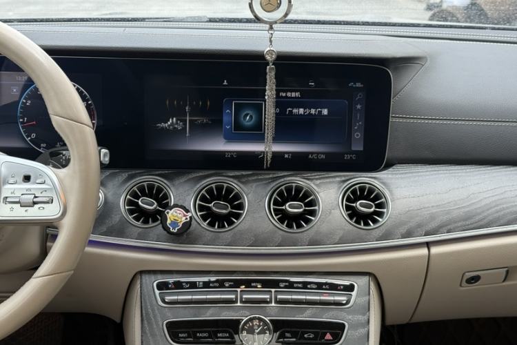 Used Mercedes-Benz CLS 2020 CLS 300 Luxury Model Interior 7