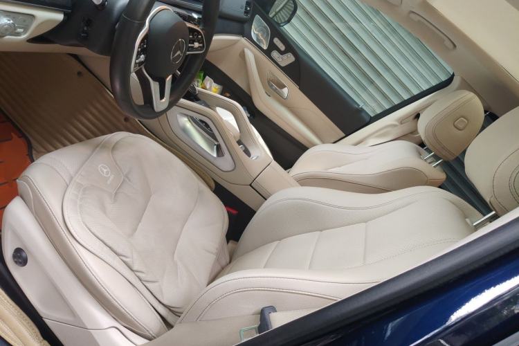 Used Mercedes-Benz CLS  Left Front Seat