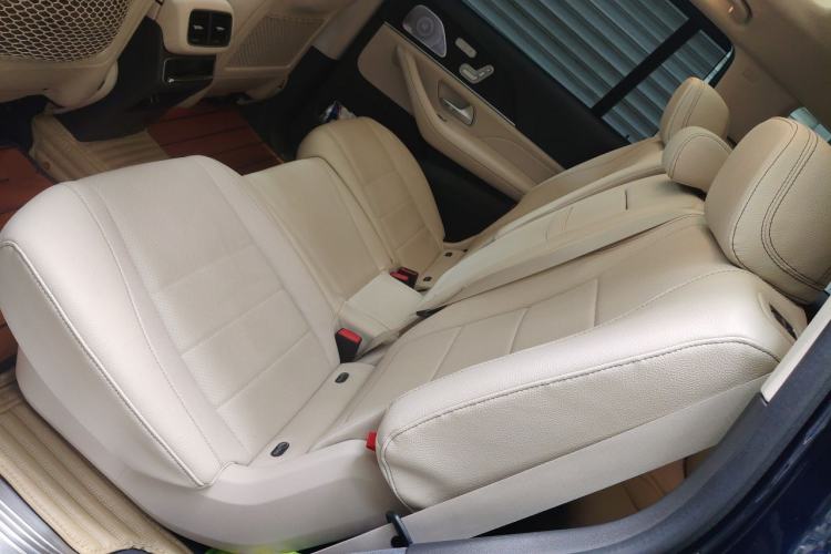 Used Mercedes-Benz CLS  Left Rear Seat