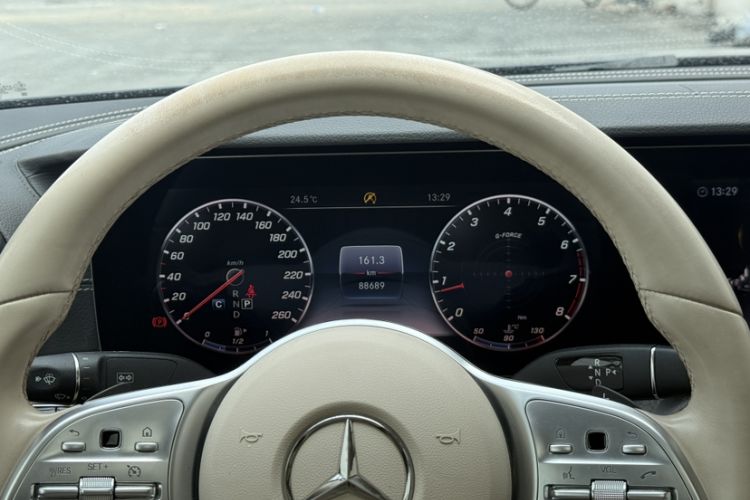 Used Mercedes-Benz CLS 2020 CLS 300 Luxury Model Odometer Close Up