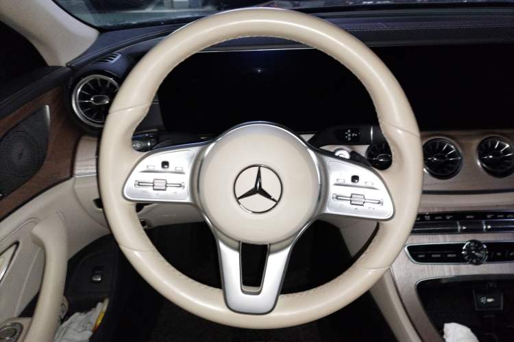 Used Mercedes-Benz CLS 2020 CLS 300 Luxury Model Steering Wheel