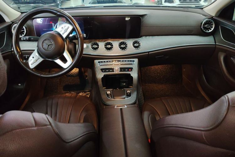Used Mercedes-Benz CLS 2020 CLS 300 Sport Edition Center Console