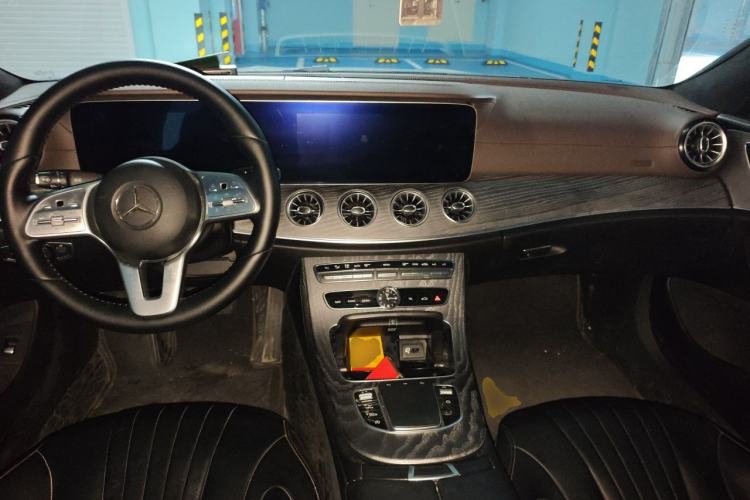 Used Mercedes-Benz CLS 2020 CLS 300 Sport Edition Center Console