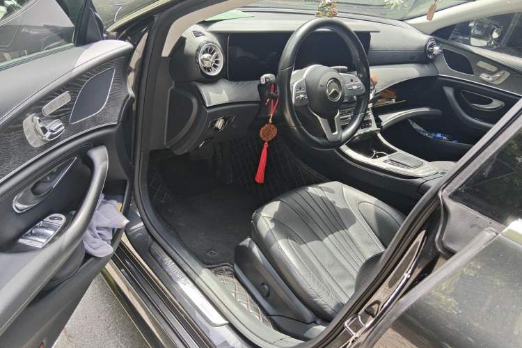 Used Mercedes-Benz CLS 2020 CLS 300 Sport Edition Driver Seat