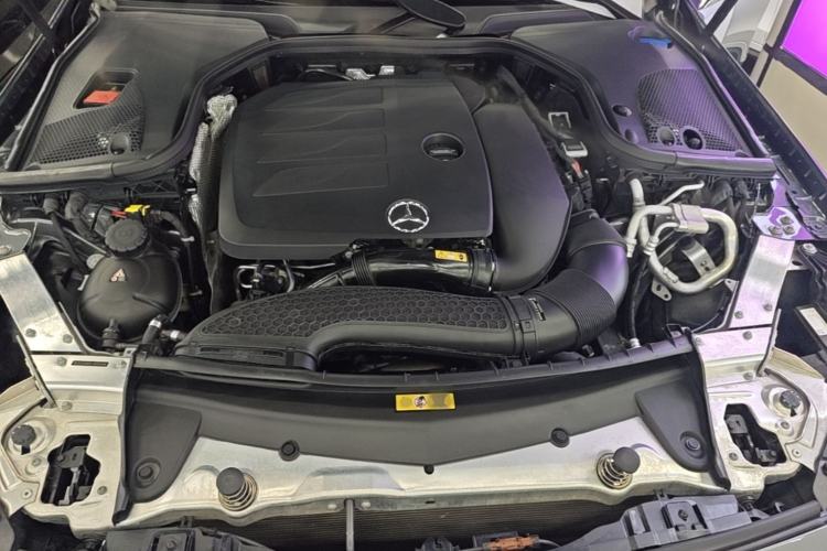 Used Mercedes-Benz CLS 2020 CLS 300 Luxury Model Engine Bay
