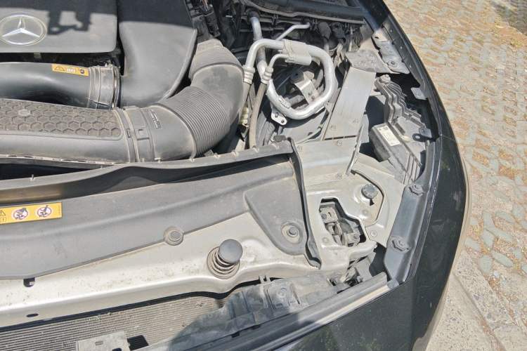 Used Mercedes-Benz CLS 2020 CLS 300 Sport Edition Engine Bay Left