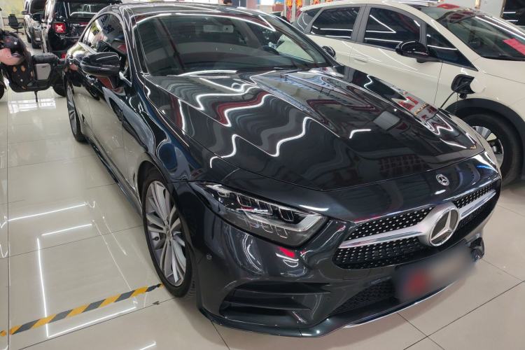 Used Mercedes-Benz CLS 2020 CLS 300 Sport Edition Front Right 45 Deg