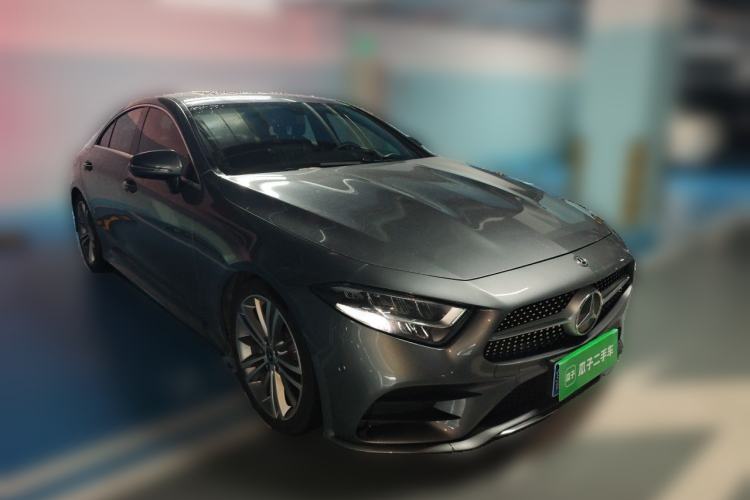 Used Mercedes-Benz CLS 2020 CLS 300 Sport Edition Front Right 45 Deg