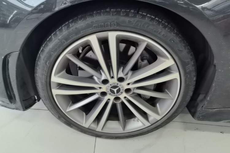 Used Mercedes-Benz CLS 2020 CLS 300 Sport Edition Left Front Wheel Hub
