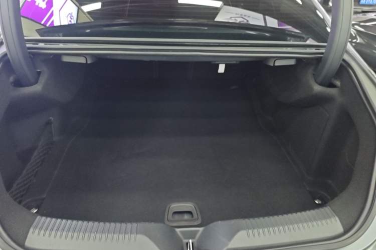 Used Mercedes-Benz CLS 2020 CLS 300 Luxury Model Trunk