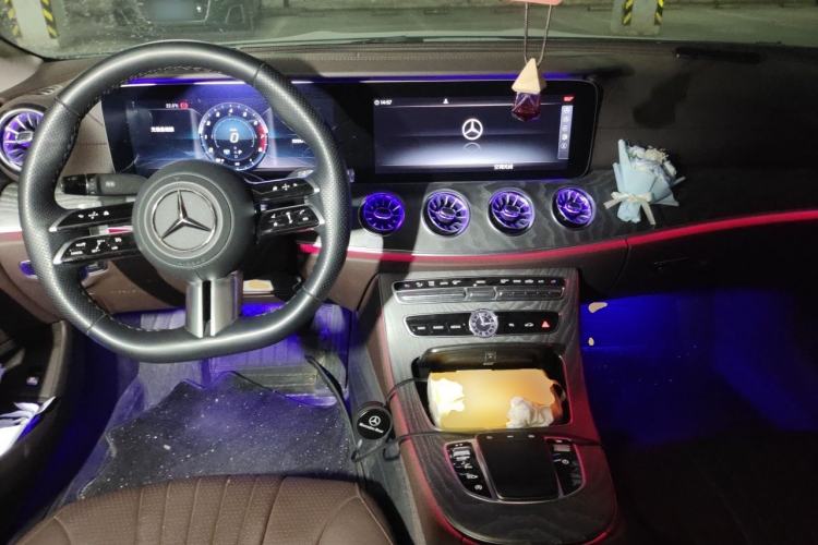 Used Mercedes-Benz CLS 2020 CLS 300 Sport Edition Center Console