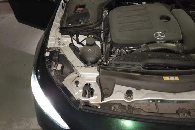 Used Mercedes-Benz CLS 2020 CLS 300 Sport Edition Engine Bay Right