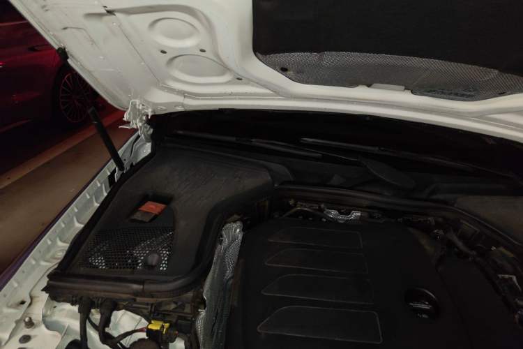 Used Mercedes-Benz CLS 2020 CLS 300 Sport Edition Engine Bay Right