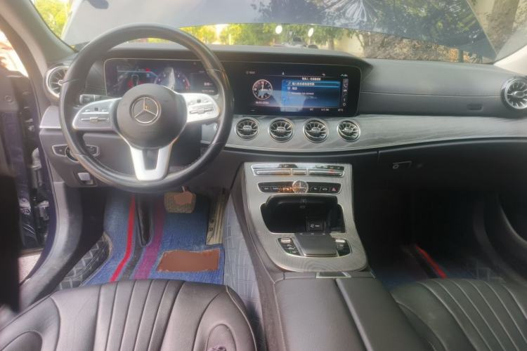 Used Mercedes-Benz CLS 2020 CLS 300 Sport Edition Center Console