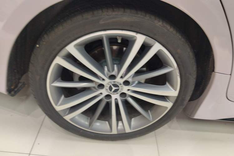 Used Mercedes-Benz CLS 2020 CLS 300 Sport Edition Exterior 5