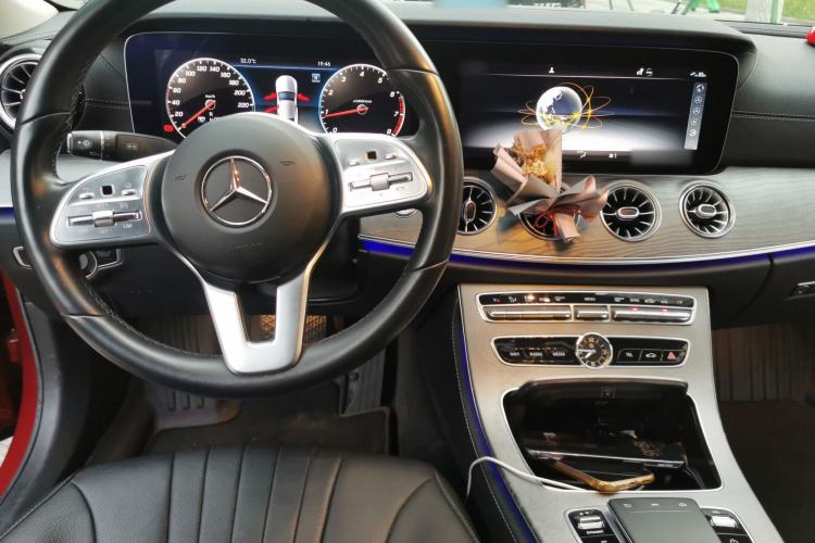 Used Mercedes-Benz CLS 2020 CLS 300 Sport Edition Center Console