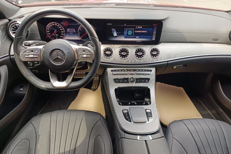Used Mercedes-Benz CLS 2020 CLS 350 4MATIC Center Console