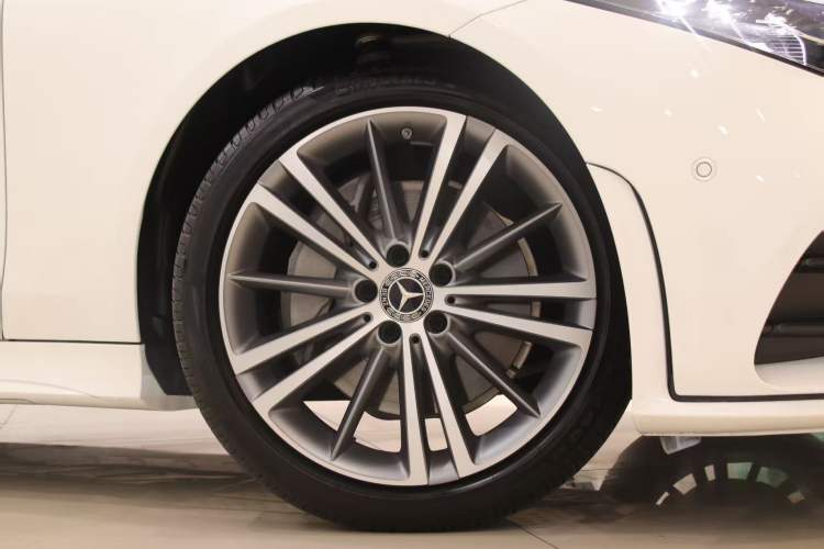 Used Mercedes-Benz CLS 2020 CLS 300 Sport Edition Exterior 9