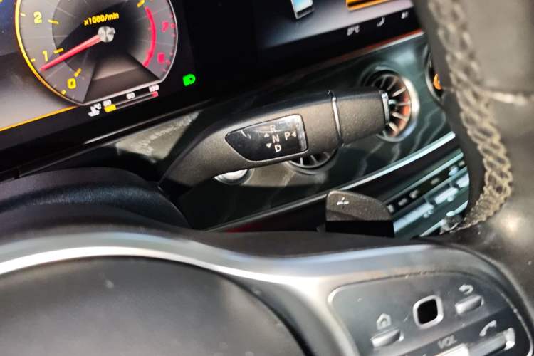Used Mercedes-Benz CLS 2020 CLS 300 Luxury Model Gear Lever