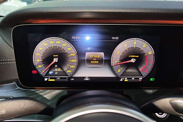 Used Mercedes-Benz CLS 2020 CLS 300 Luxury Model Instrument Cluster