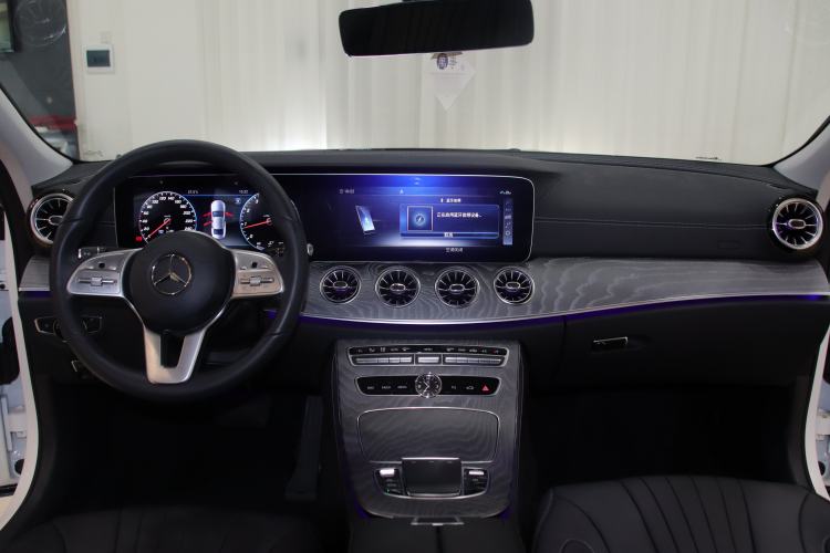 Used Mercedes-Benz CLS 2020 CLS 300 Sport Edition Interior 1