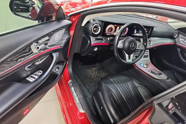 Used Mercedes-Benz CLS 2020 CLS 300 Luxury Model Interior 3