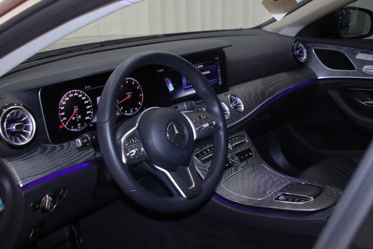 Used Mercedes-Benz CLS 2020 CLS 300 Sport Edition Interior 4