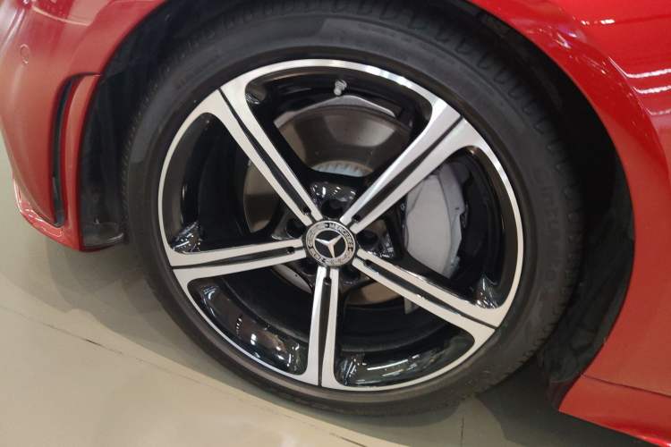 Used Mercedes-Benz CLS 2020 CLS 300 Luxury Model Left Front Wheel Hub