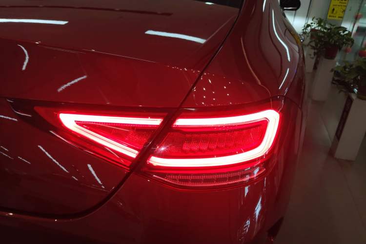 Used Mercedes-Benz CLS 2020 CLS 300 Luxury Model Right Rear Taillight