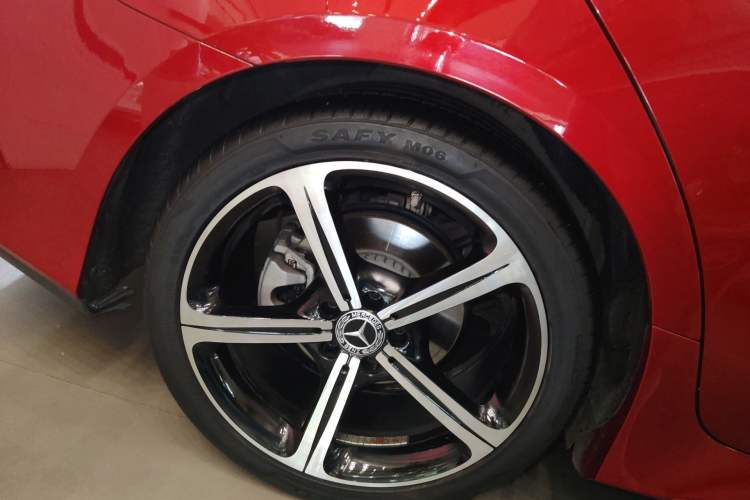 Used Mercedes-Benz CLS 2020 CLS 300 Luxury Model Right Rear Wheel Hub