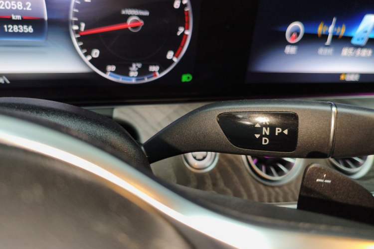 Used Mercedes-Benz CLS 2020 CLS 300 Sport Edition Gear Lever