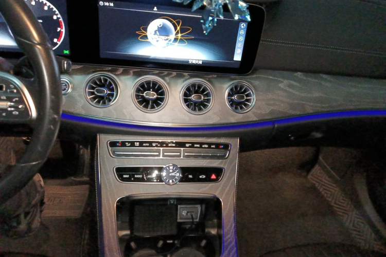 Used Mercedes-Benz CLS 2020 CLS 300 Sport Edition Audio And AC Panel
