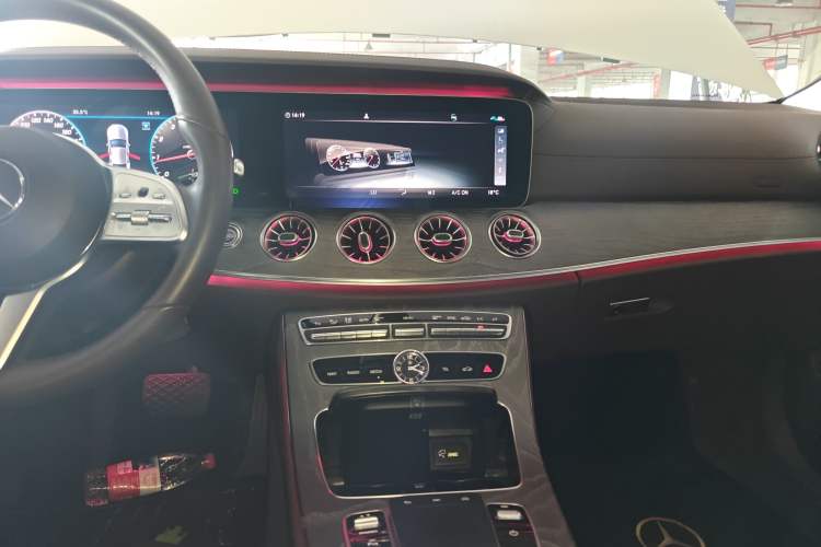 Used Mercedes-Benz CLS 2020 CLS 300 Sport Edition Audio And AC Panel