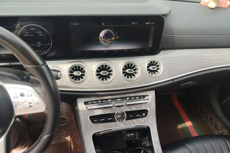 Used Mercedes-Benz CLS 2020 CLS 300 Luxury Model Audio And AC Panel