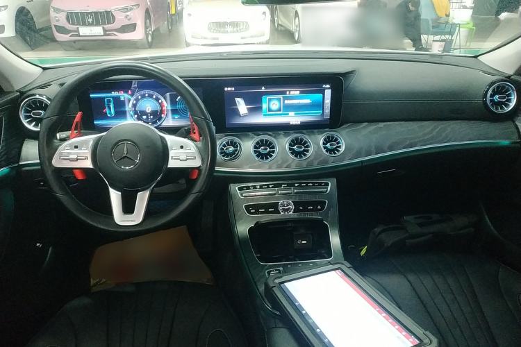 Used Mercedes-Benz CLS 2020 CLS 300 Sport Edition Center Console