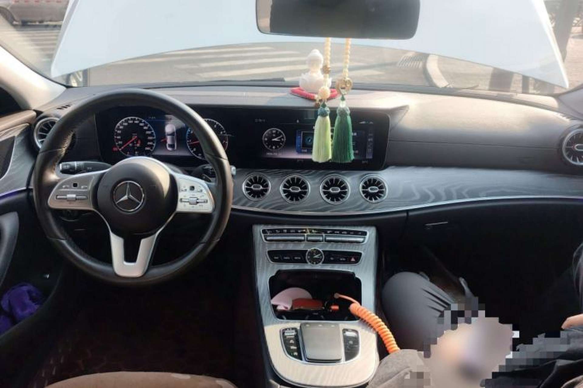 Used Mercedes-Benz CLS 2020 CLS 300 Sport Edition Center Console