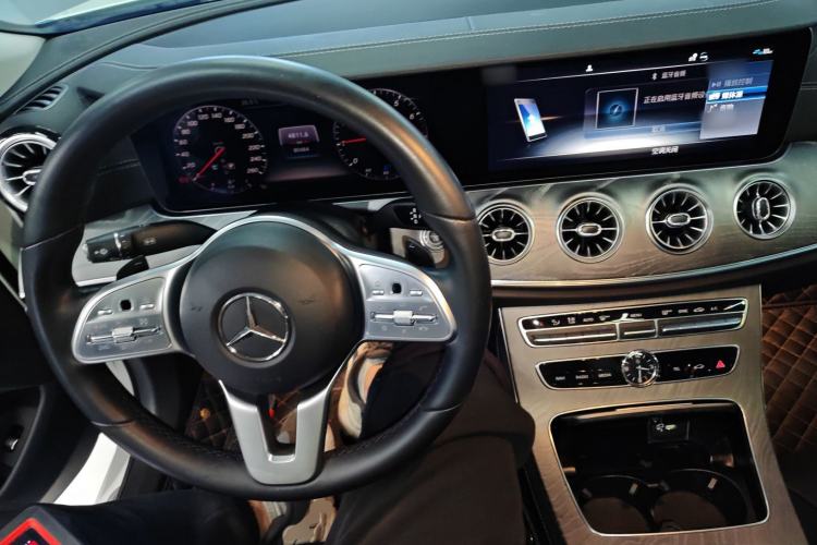 Used Mercedes-Benz CLS 2020 CLS 300 Sport Edition Center Console