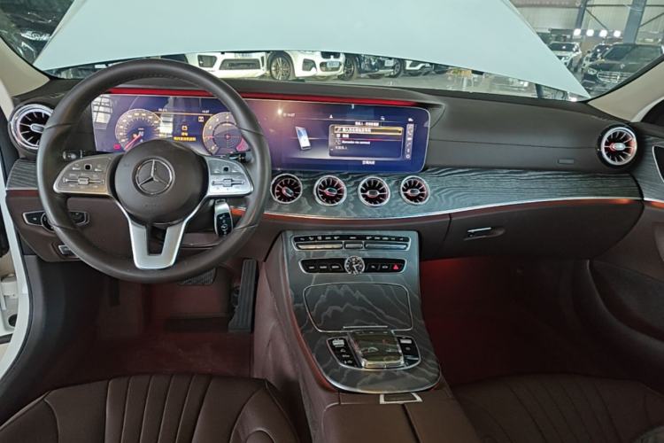 Used Mercedes-Benz CLS 2020 CLS 300 Sport Edition Center Console