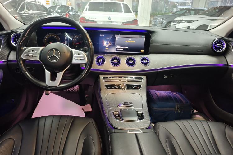 Used Mercedes-Benz CLS 2020 CLS 300 Sport Edition Center Console