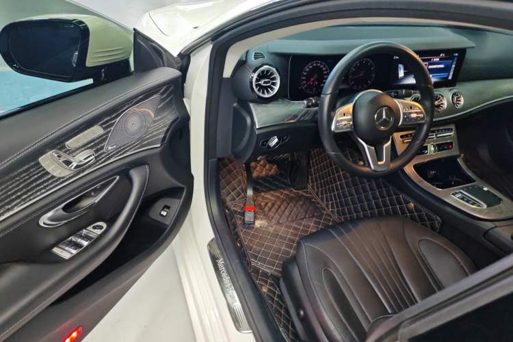 Used Mercedes-Benz CLS 2020 CLS 300 Sport Edition Driver Seat