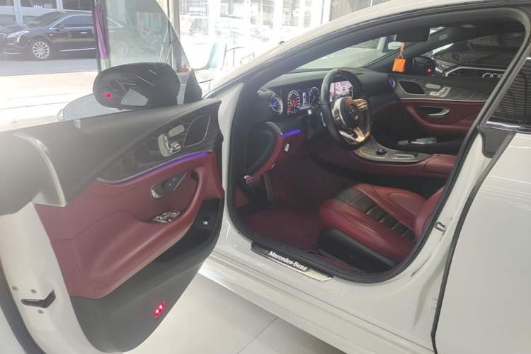Used Mercedes-Benz CLS 2020 CLS 300 Sport Edition Driver Seat