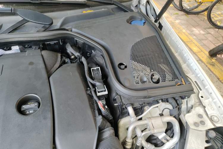 Used Mercedes-Benz CLS 2020 CLS 300 Sport Edition Engine Bay Left