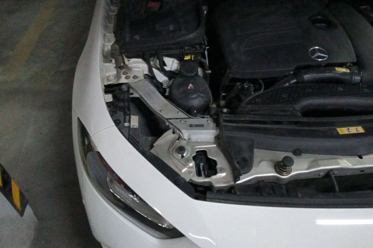 Used Mercedes-Benz CLS 2020 CLS 300 Sport Edition Engine Bay Right