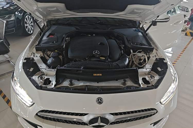Used Mercedes-Benz CLS 2020 CLS 300 Sport Edition Engine Bay